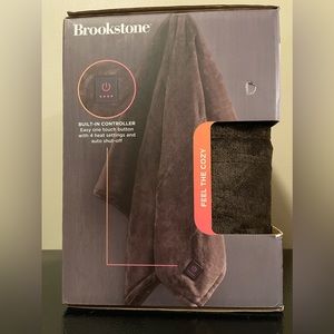 Brookstone Cozy Heated Plus Throw